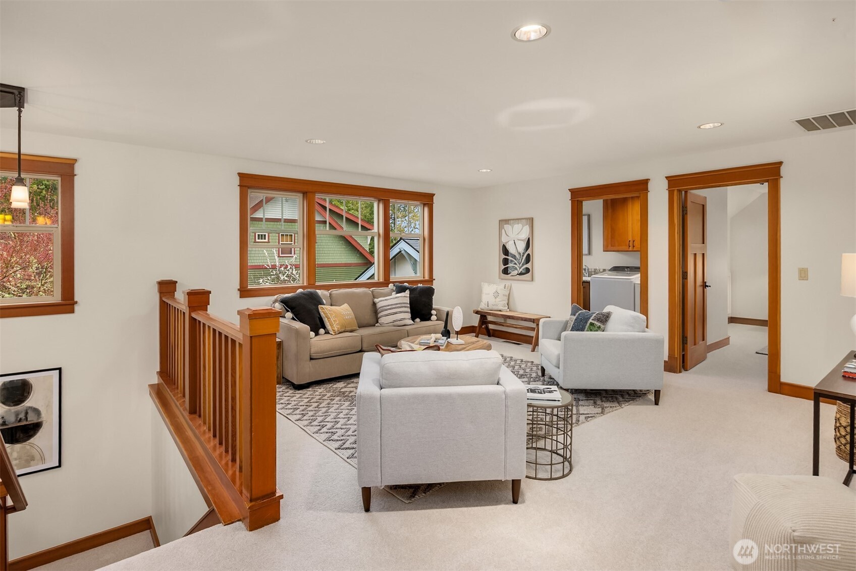 10202 Rodal Court NE, Bainbridge Island, WA 98110