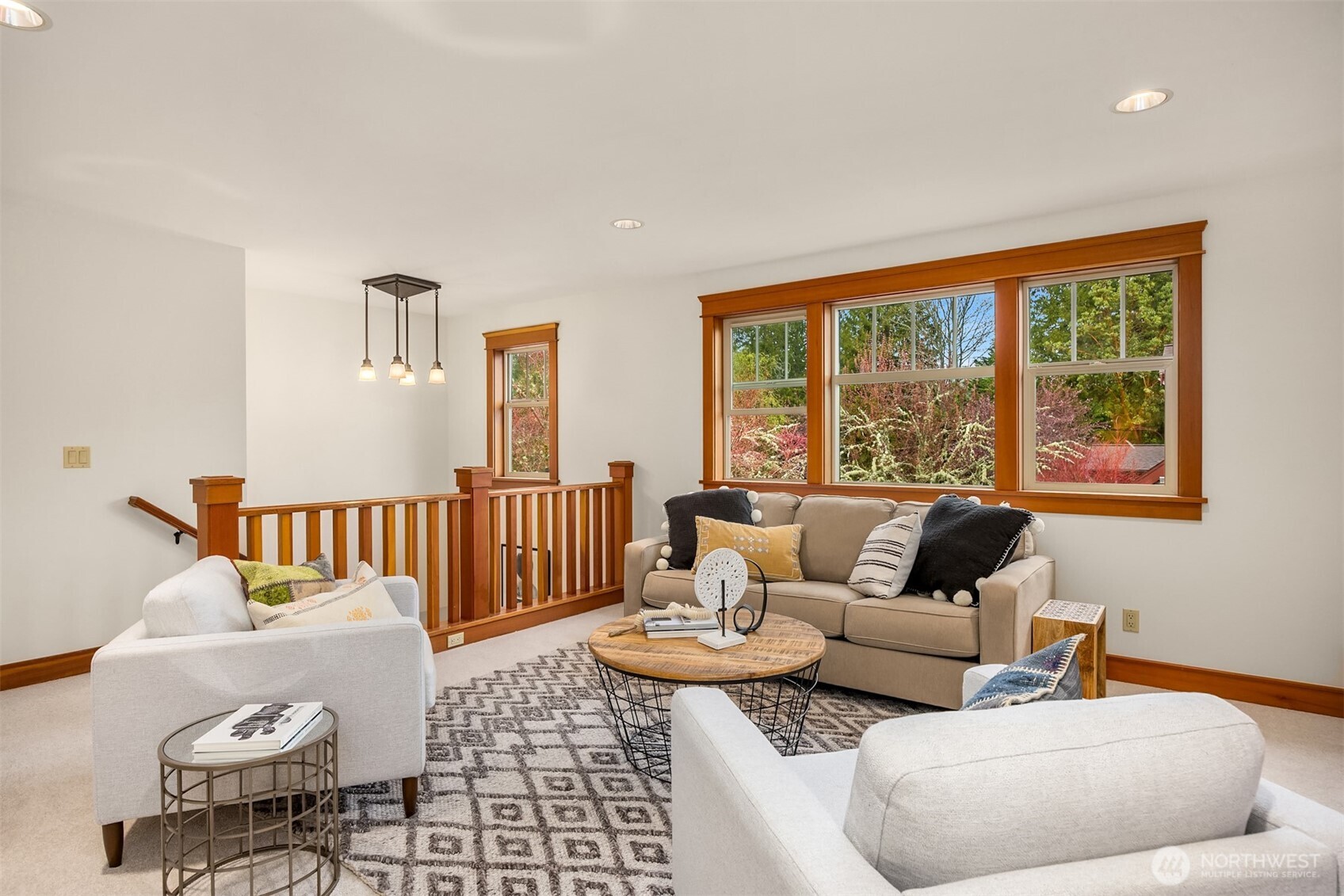 10202 Rodal Court NE, Bainbridge Island, WA 98110