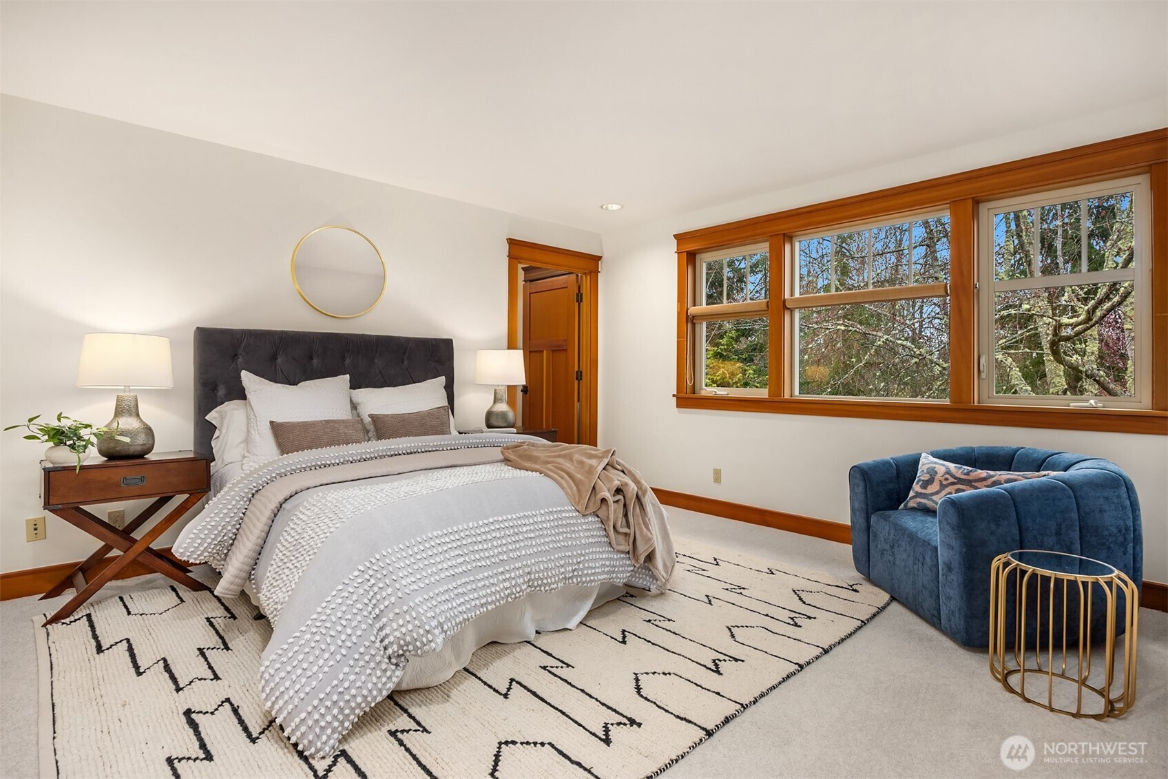 10202 Rodal Court NE, Bainbridge Island, WA 98110