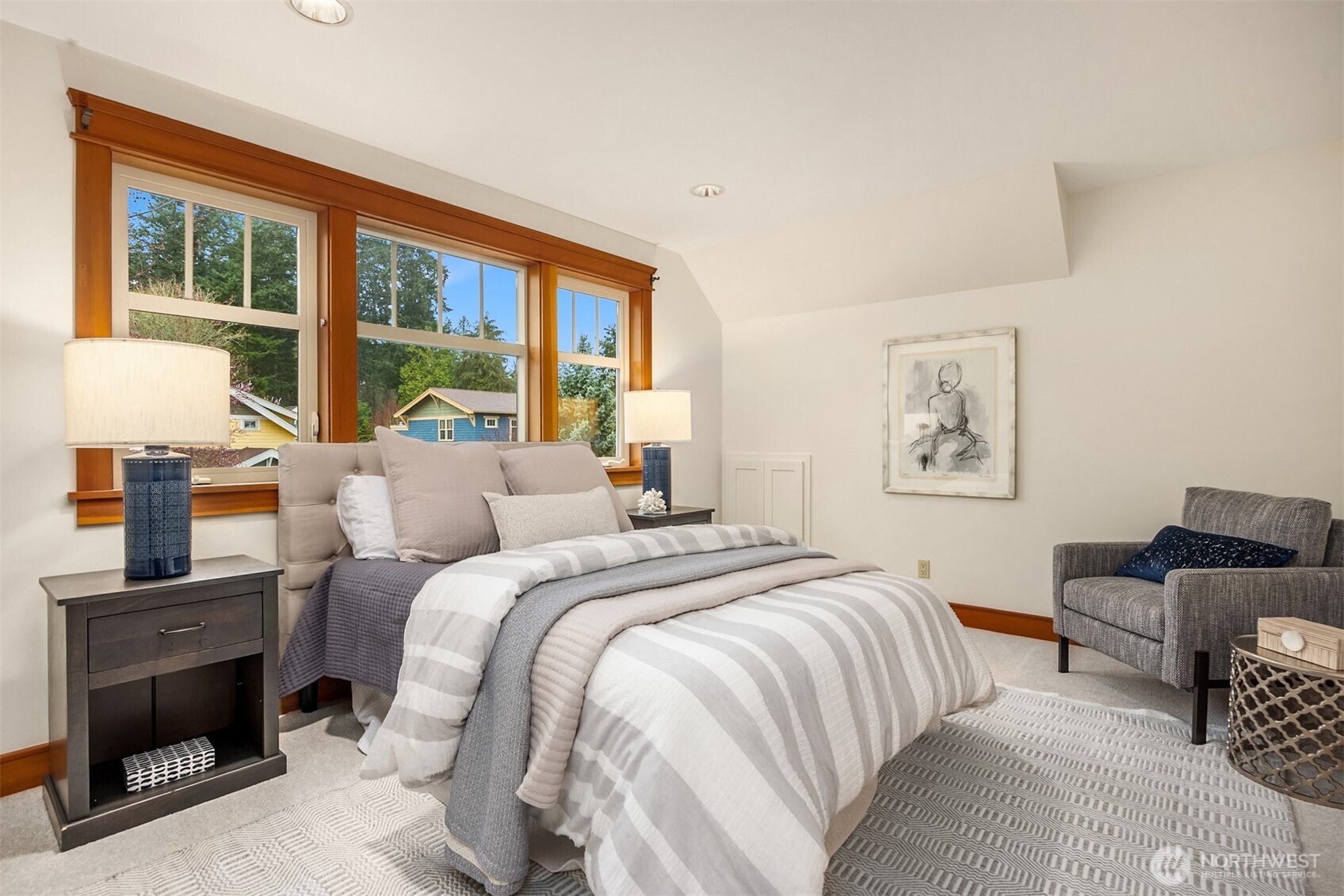 10202 Rodal Court NE, Bainbridge Island, WA 98110