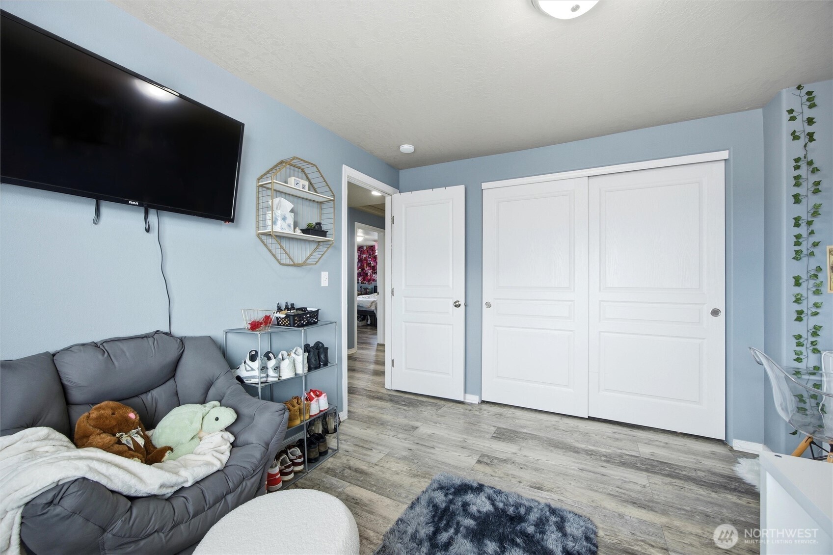 439 S Texas Street , Kennewick, WA 99336