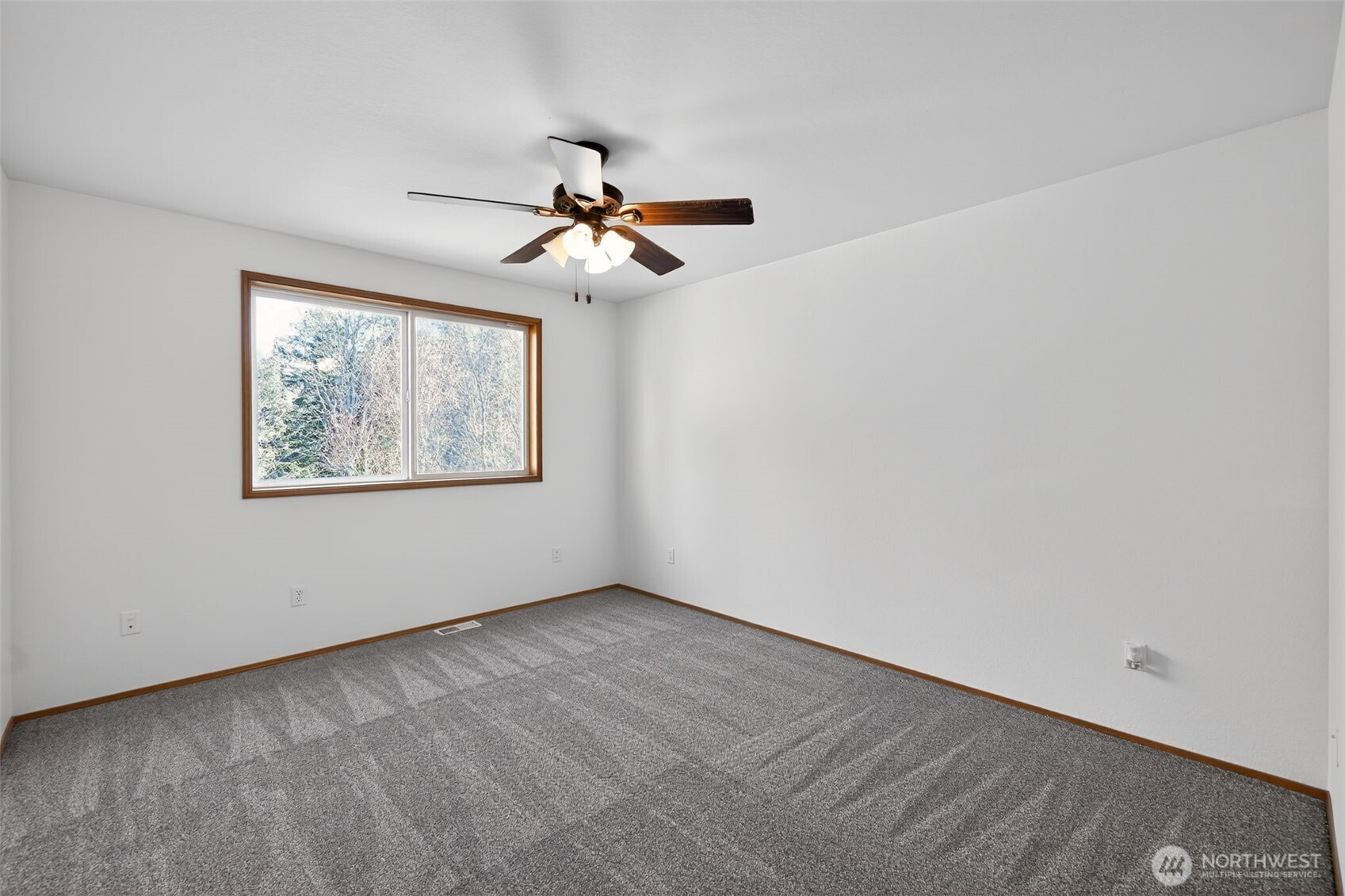 844 Holbeck Drive , Camano Island, WA 98282