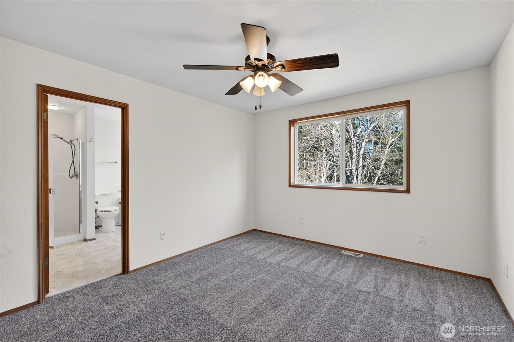 844 Holbeck Drive , Camano Island, WA 98282