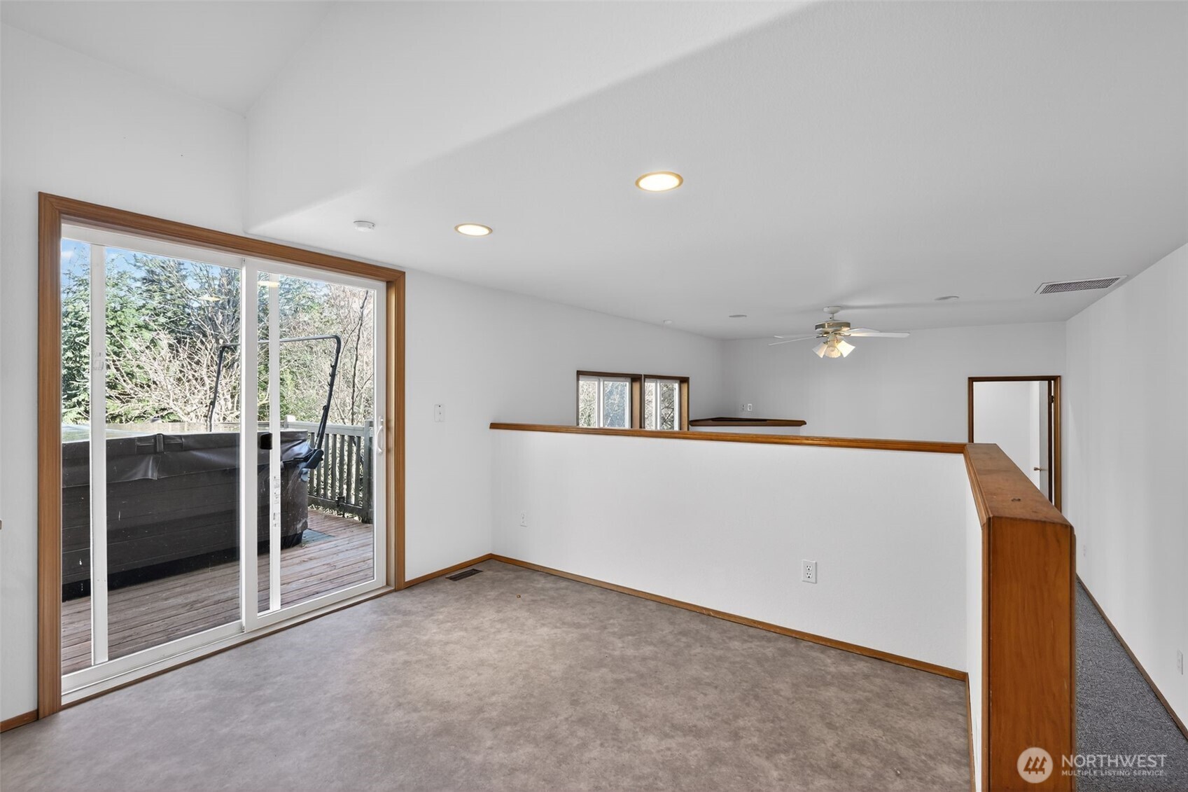 844 Holbeck Drive , Camano Island, WA 98282