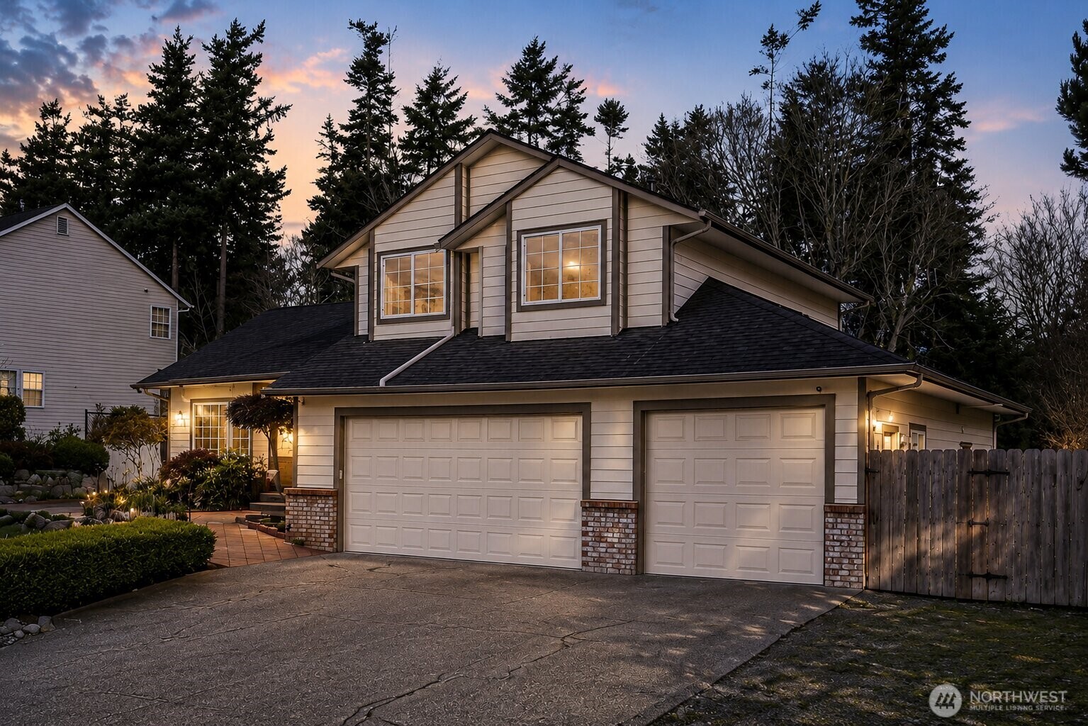 844 Holbeck Drive , Camano Island, WA 98282