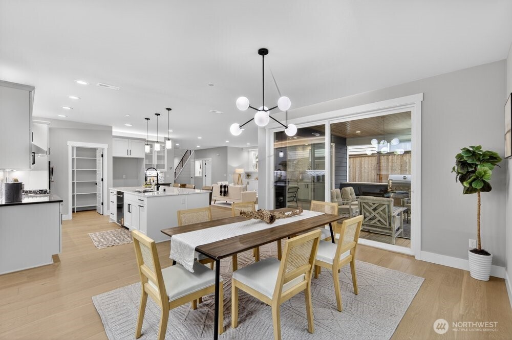 15008 75th Avenue NE, Kenmore, WA 98028