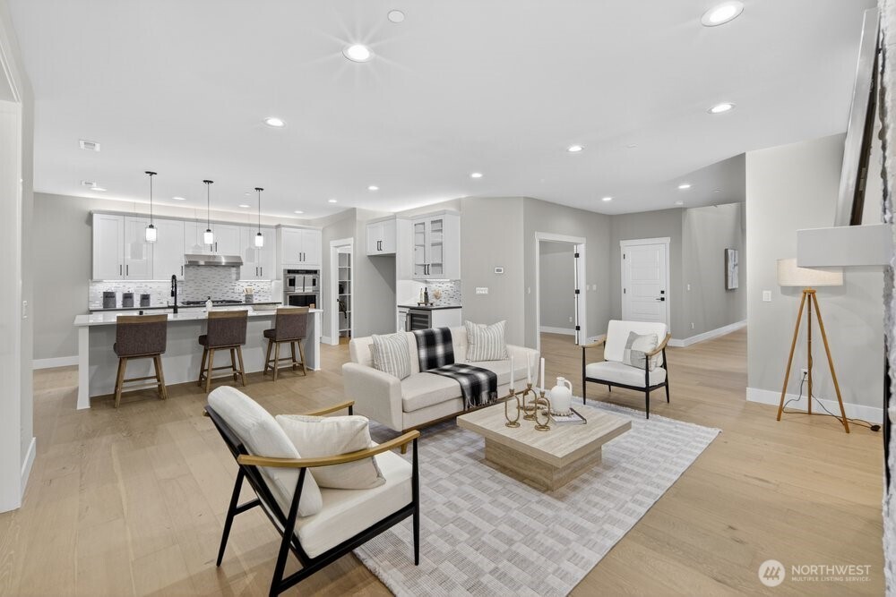 15008 75th Avenue NE, Kenmore, WA 98028