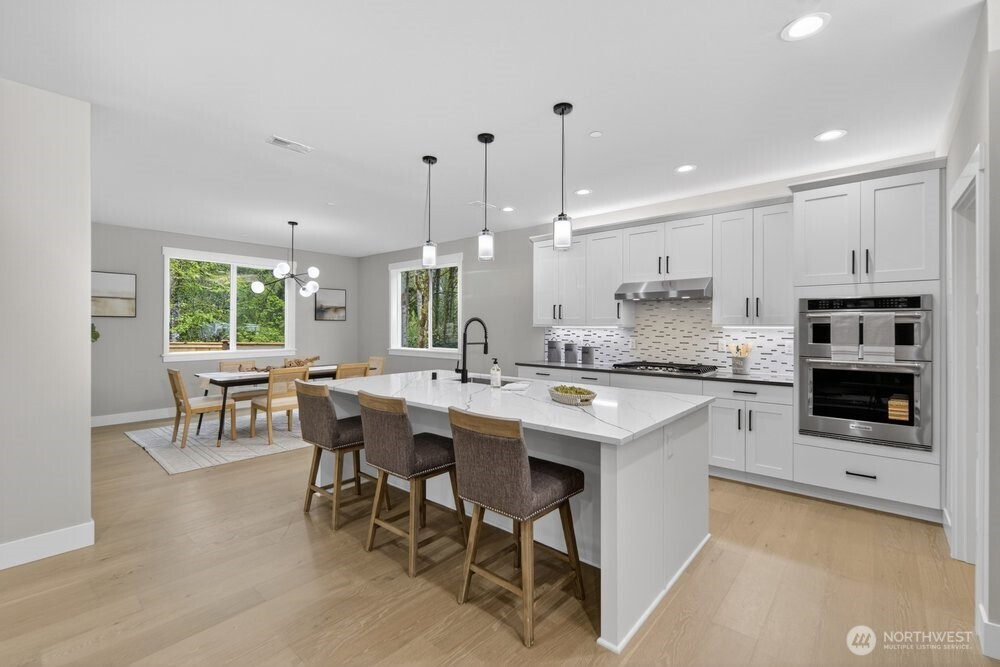 15008 75th Avenue NE, Kenmore, WA 98028
