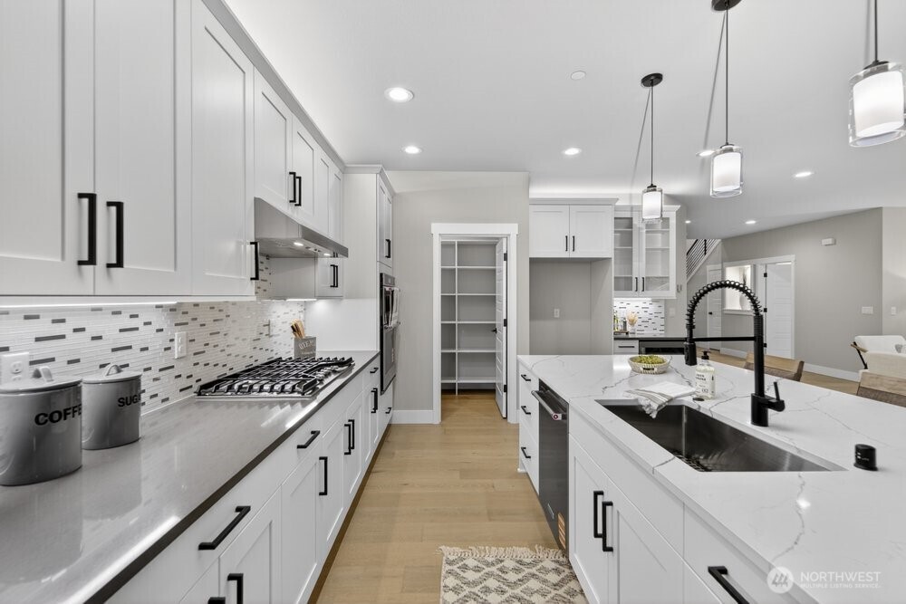 15008 75th Avenue NE, Kenmore, WA 98028