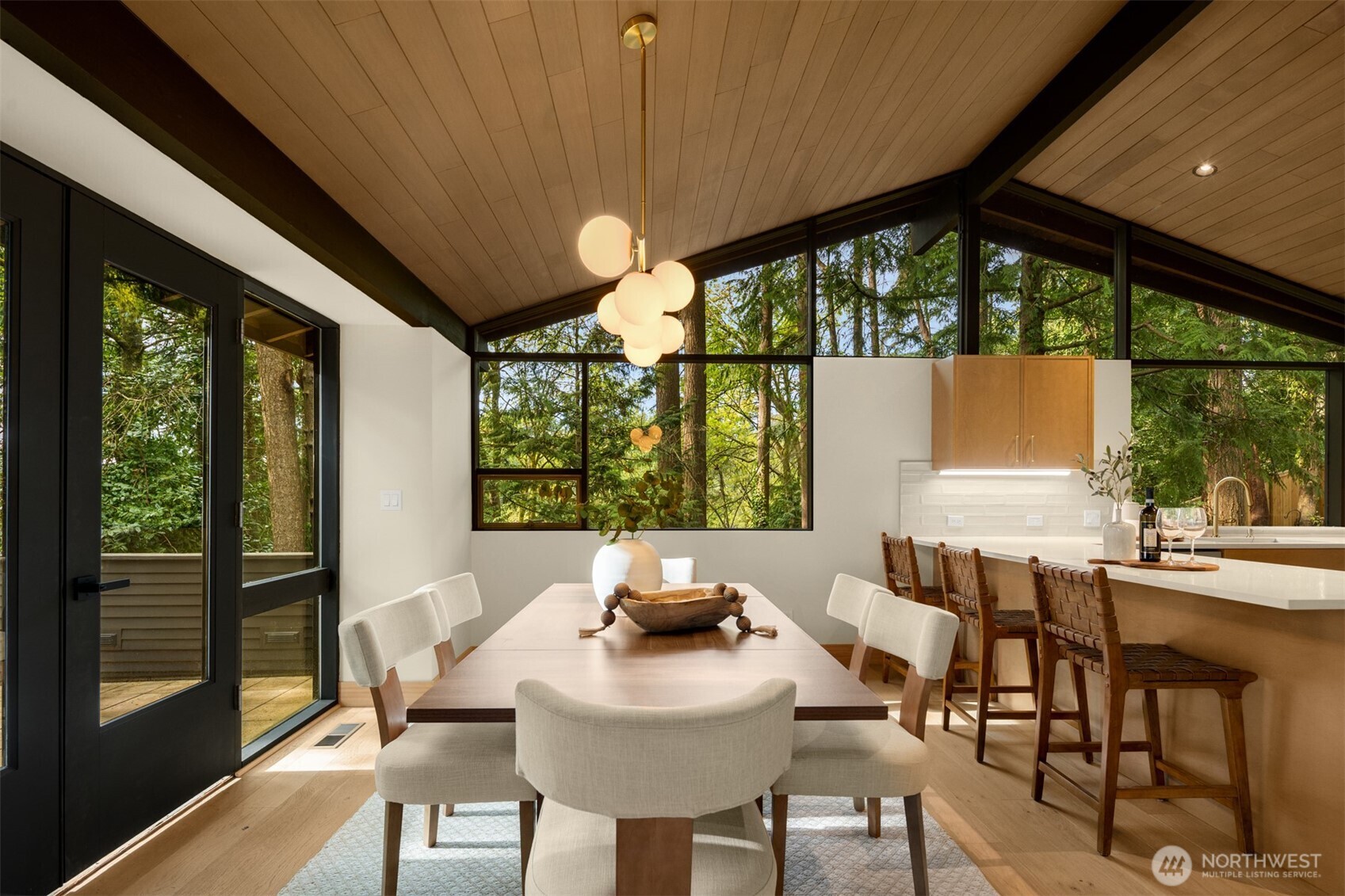 7236 NE 121st Place , Kirkland, WA 98034