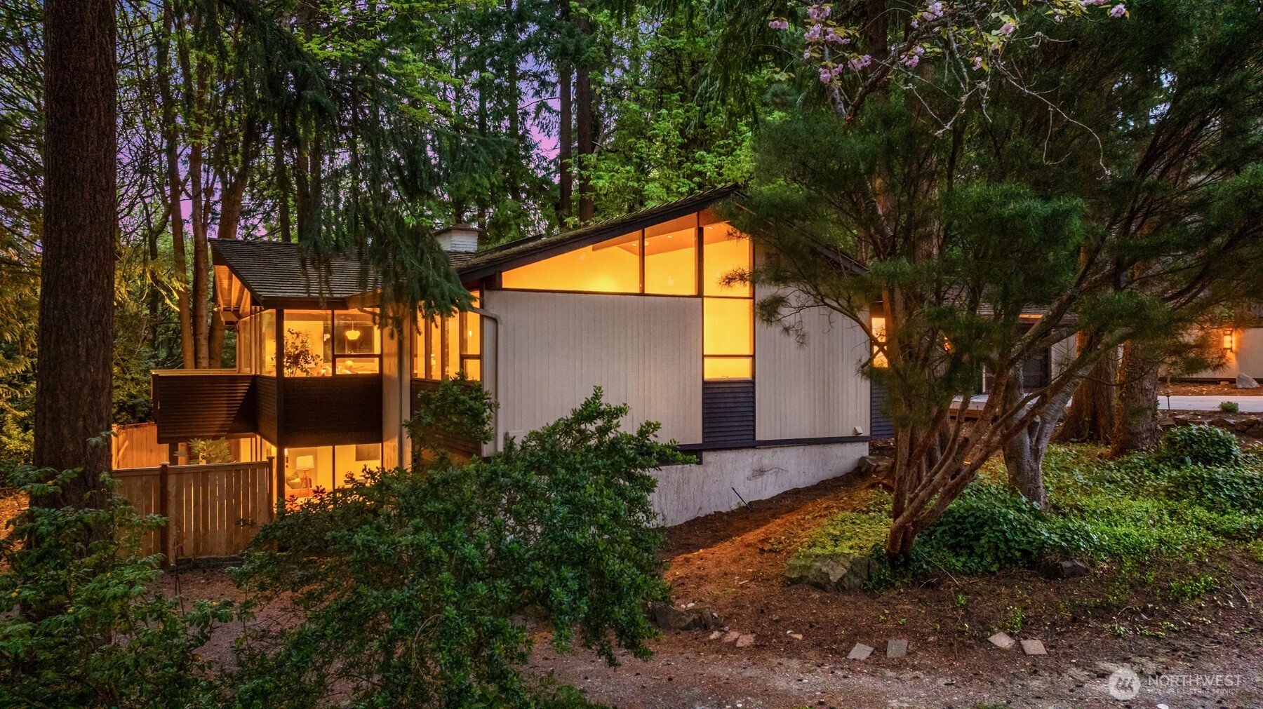 7236 NE 121st Place , Kirkland, WA 98034