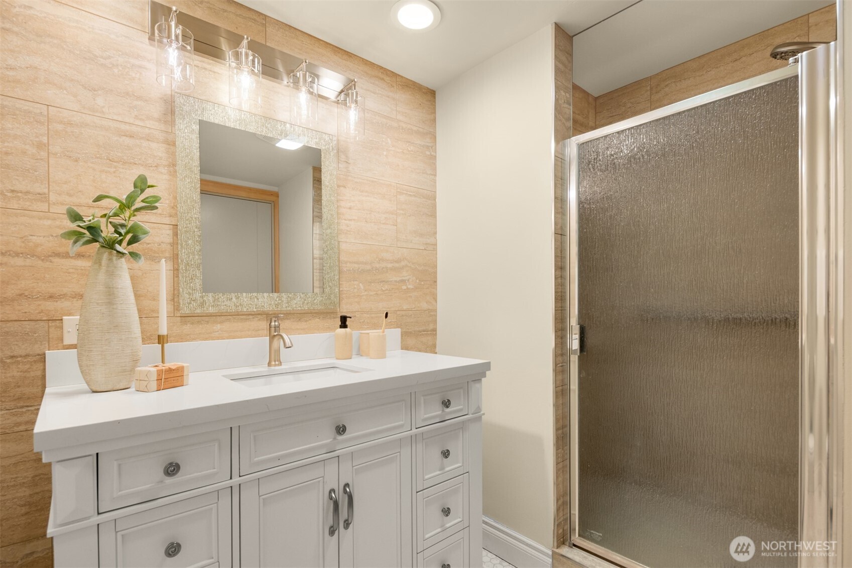 7236 NE 121st Place , Kirkland, WA 98034
