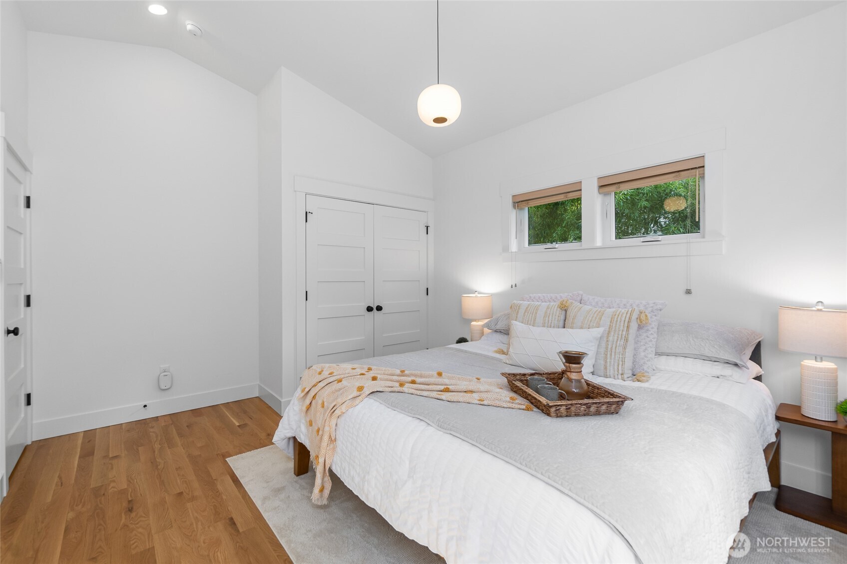 2708 1st Avenue W, Seattle, WA 98119