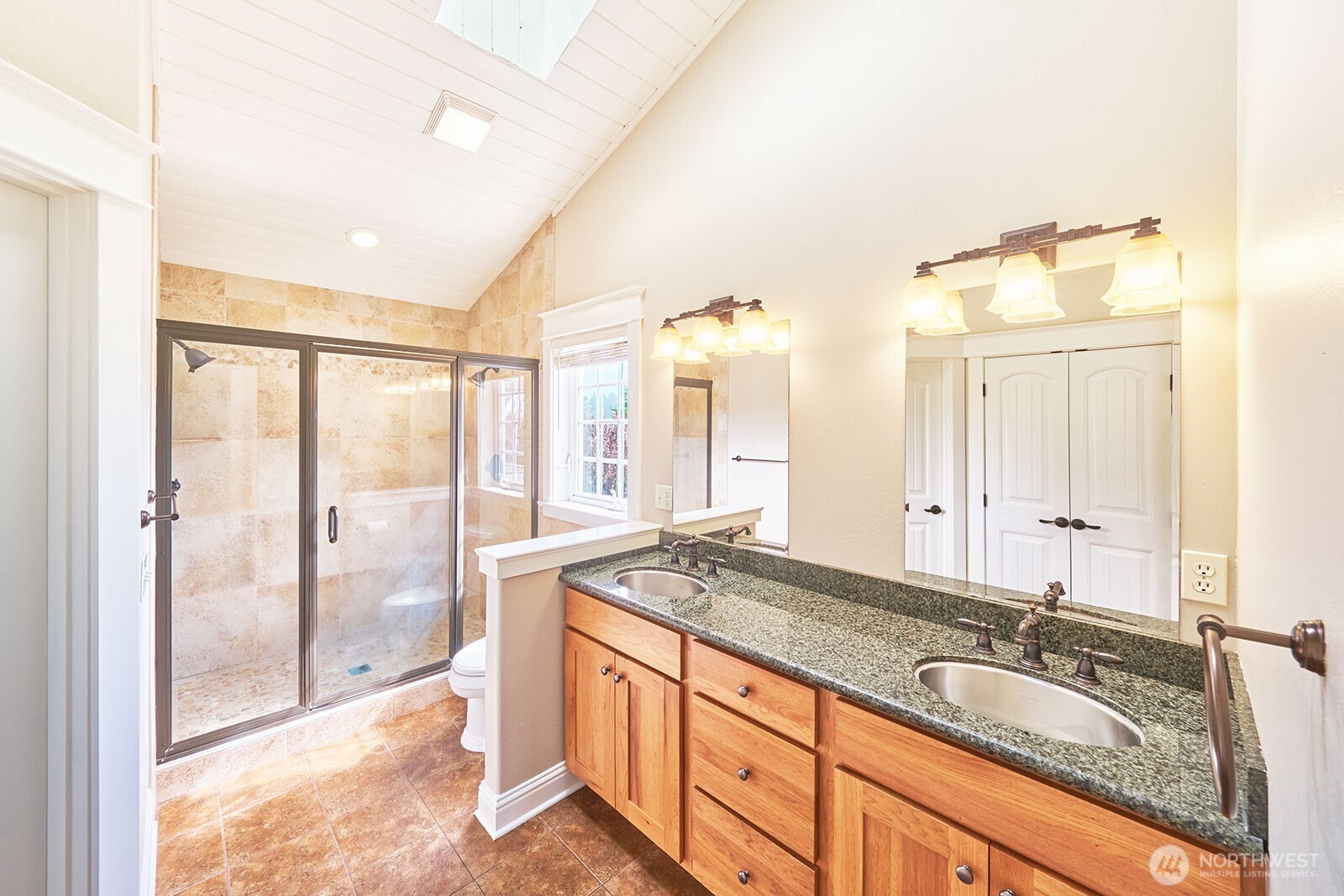 205 26th Street NW, Long Beach, WA 98631