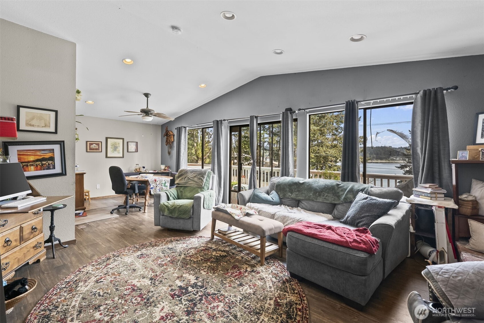 296 298 North Shore Boulevard , Fox Island, WA 98333