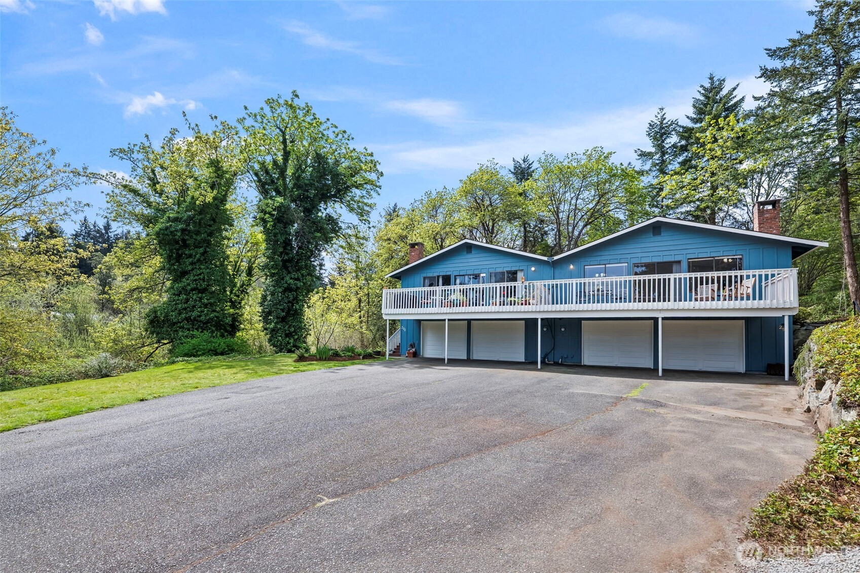 296 298 North Shore Boulevard , Fox Island, WA 98333