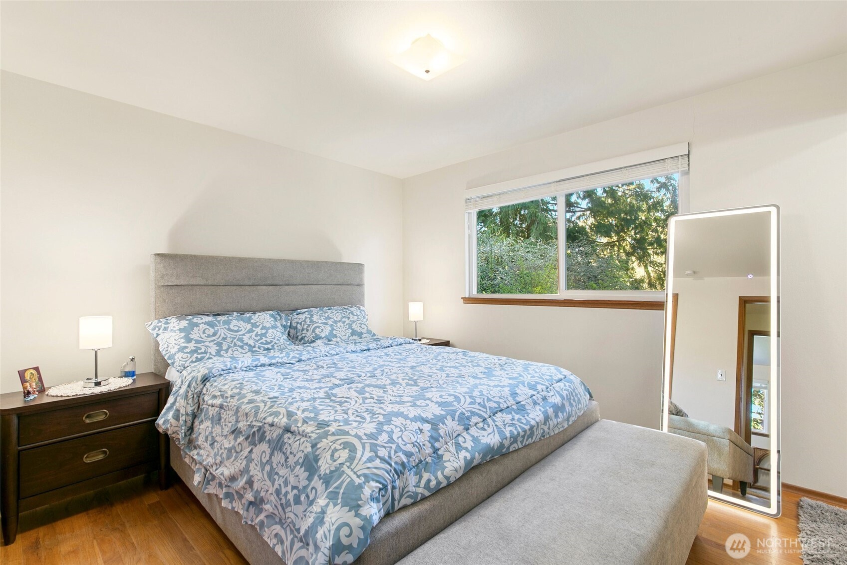 135 NW 181st Street , Shoreline, WA 98177
