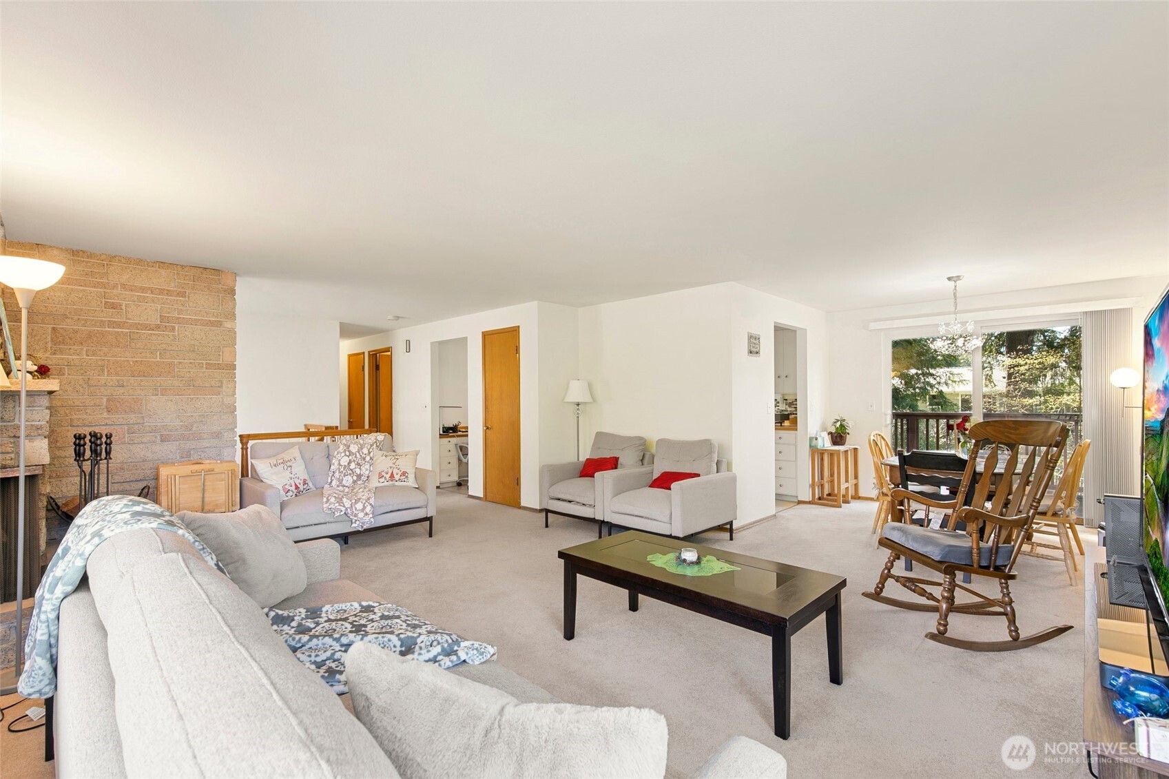 135 NW 181st Street , Shoreline, WA 98177