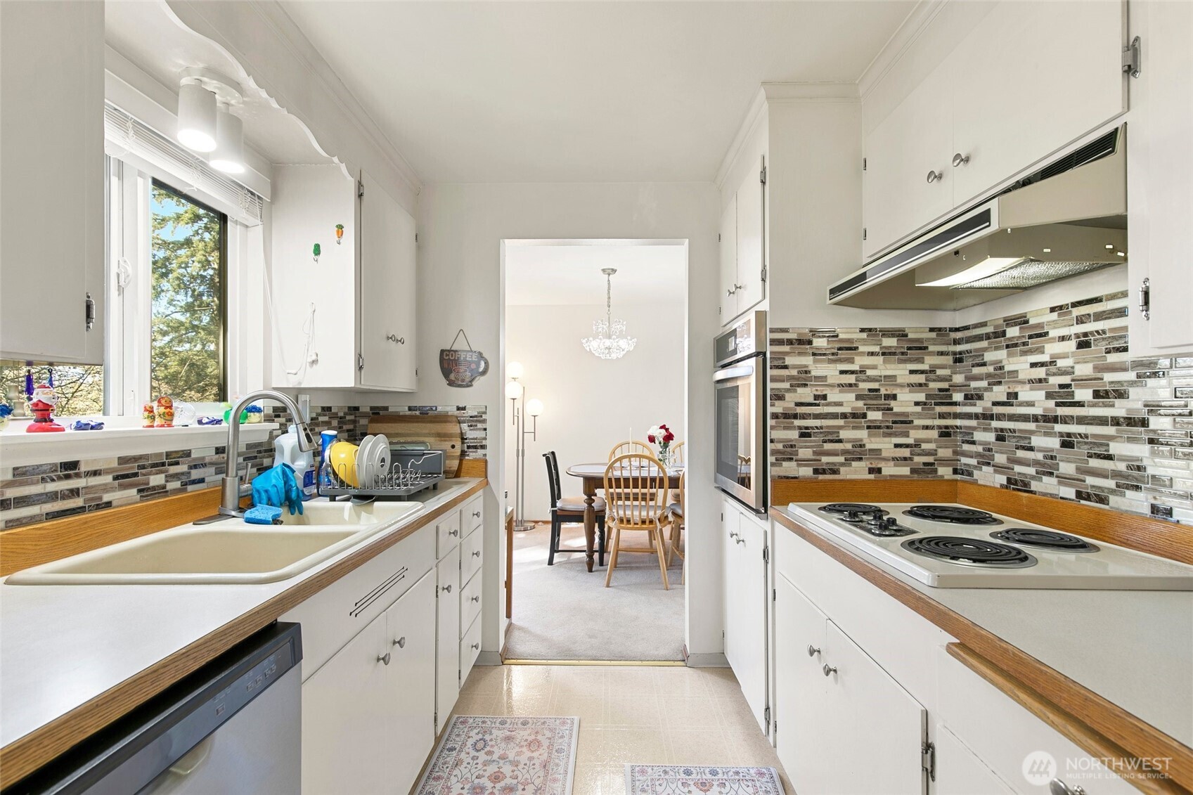 135 NW 181st Street , Shoreline, WA 98177
