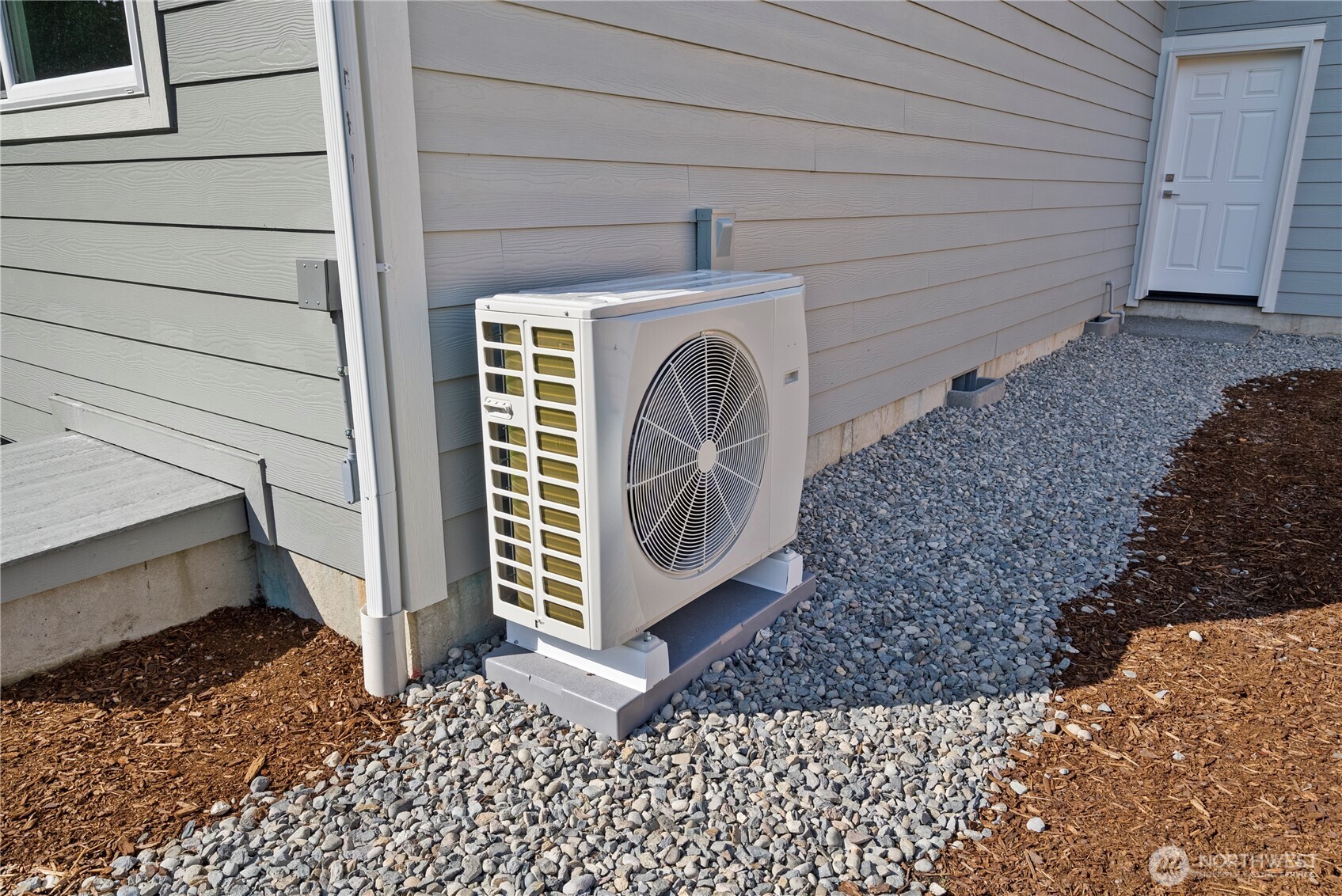 9005 Wyatt Court SE, Tumwater, WA 98501