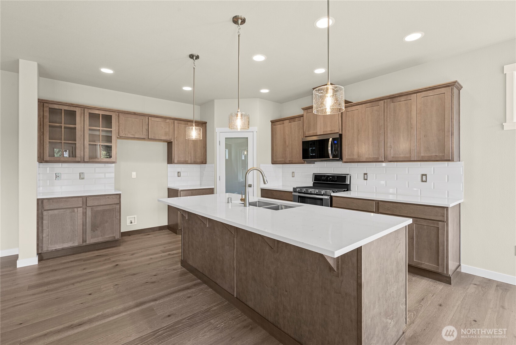 9005 Wyatt Court SE, Tumwater, WA 98501