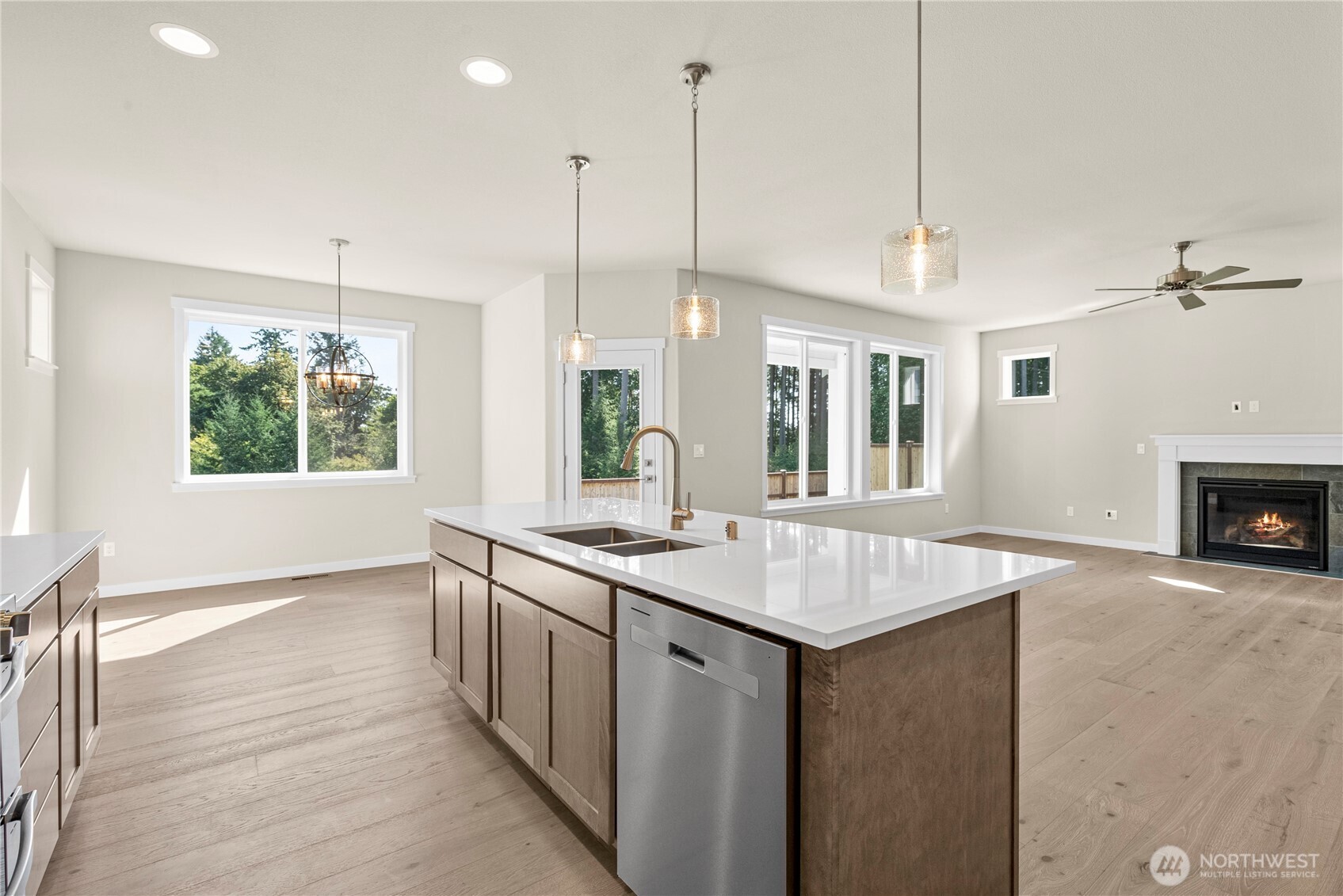 9005 Wyatt Court SE, Tumwater, WA 98501