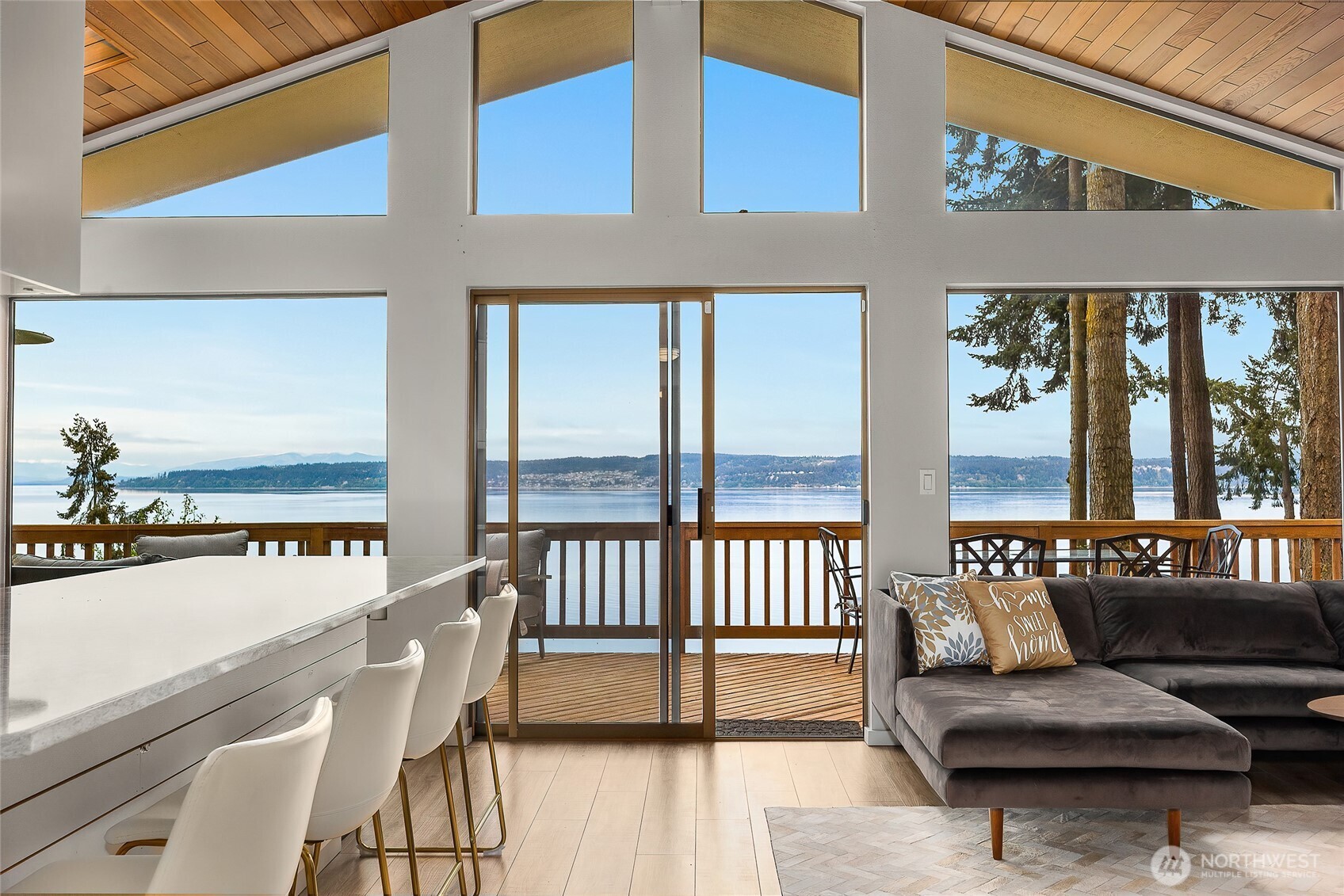 285 Harrington , Coupeville, WA 98239