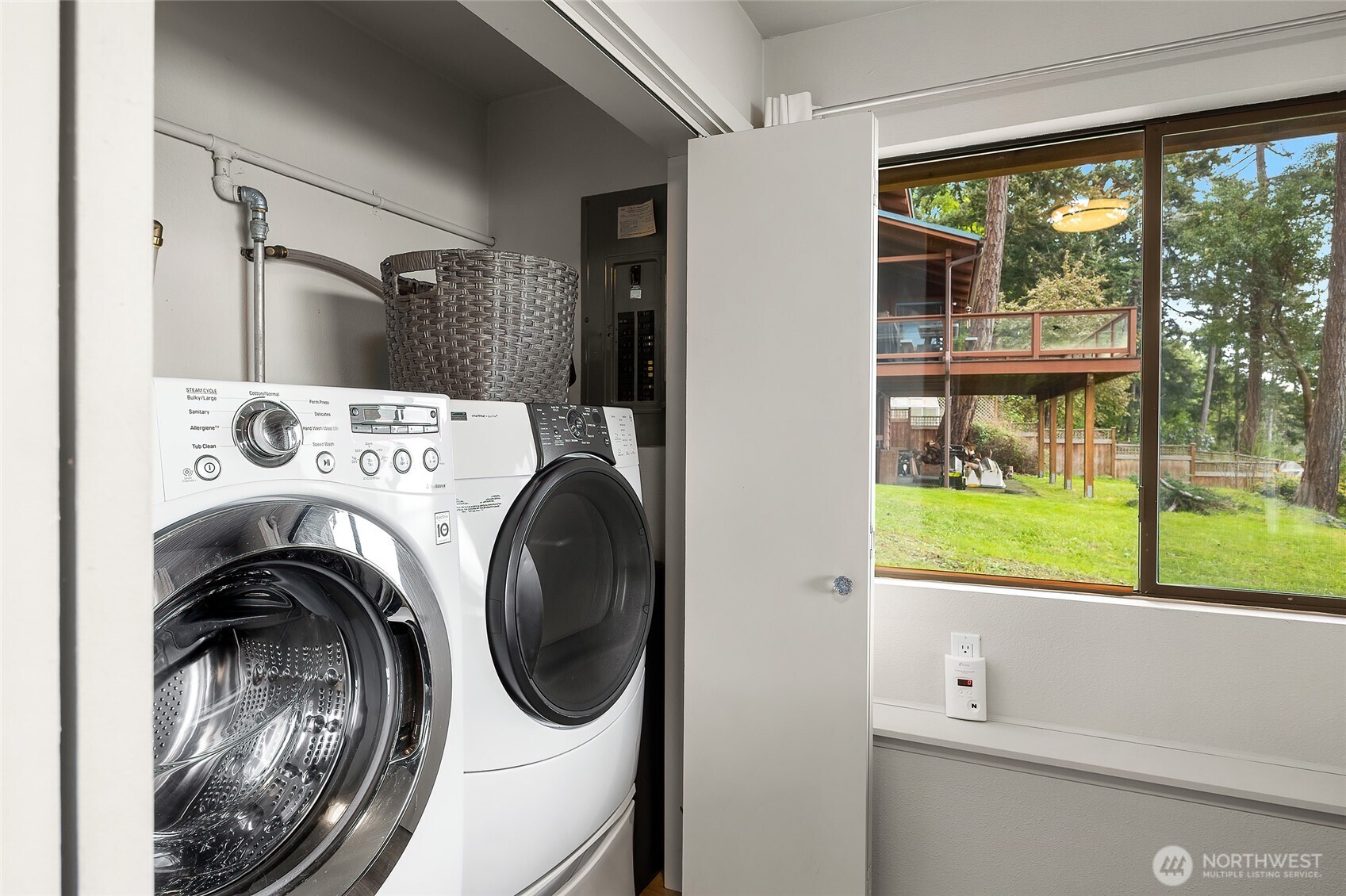 285 Harrington , Coupeville, WA 98239