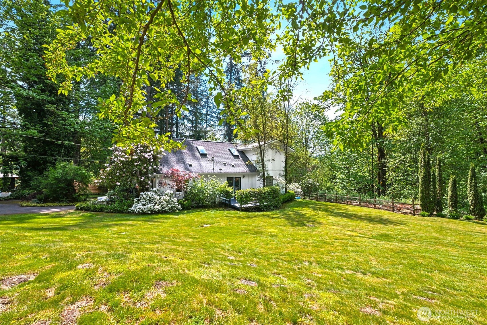 15715 249 Avenue SE, Issaquah, WA 98027