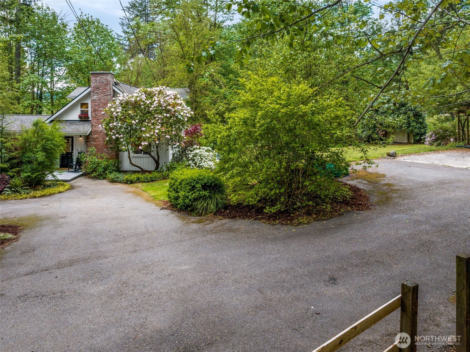 15715 249 Avenue SE, Issaquah, WA 98027