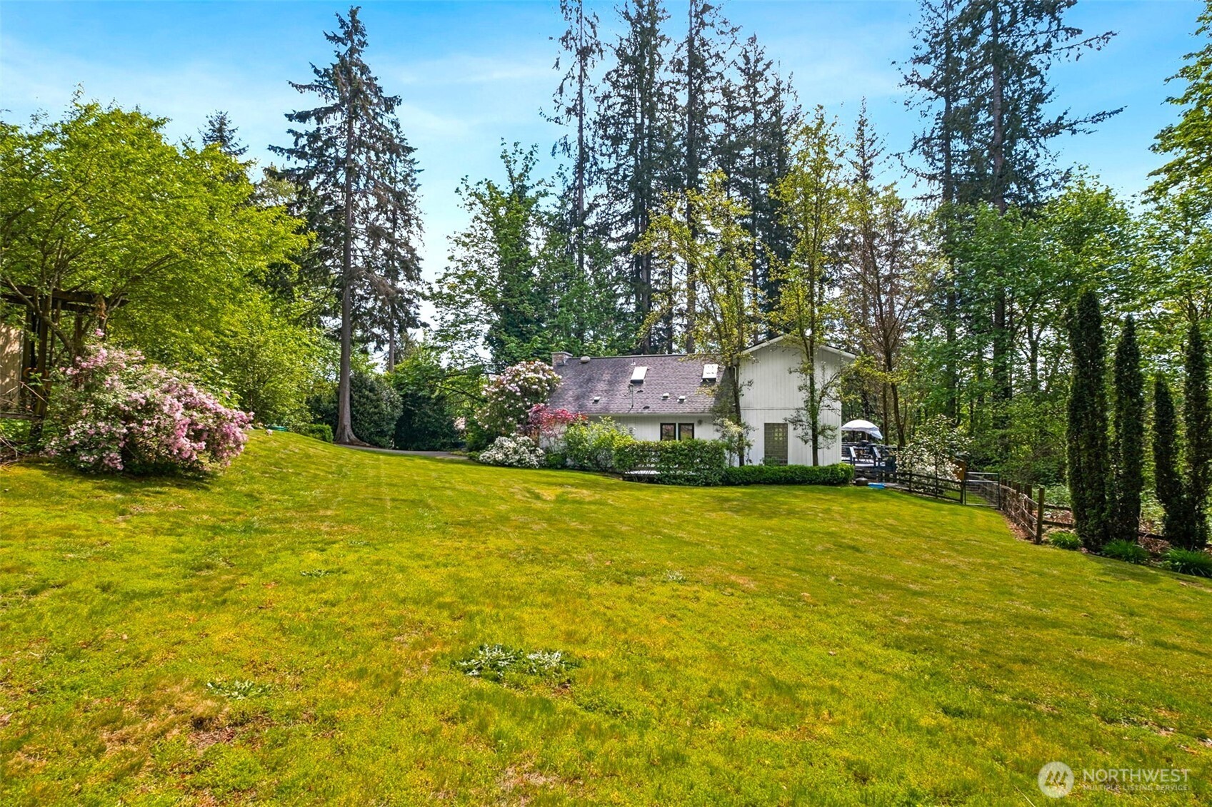15715 249 Avenue SE, Issaquah, WA 98027