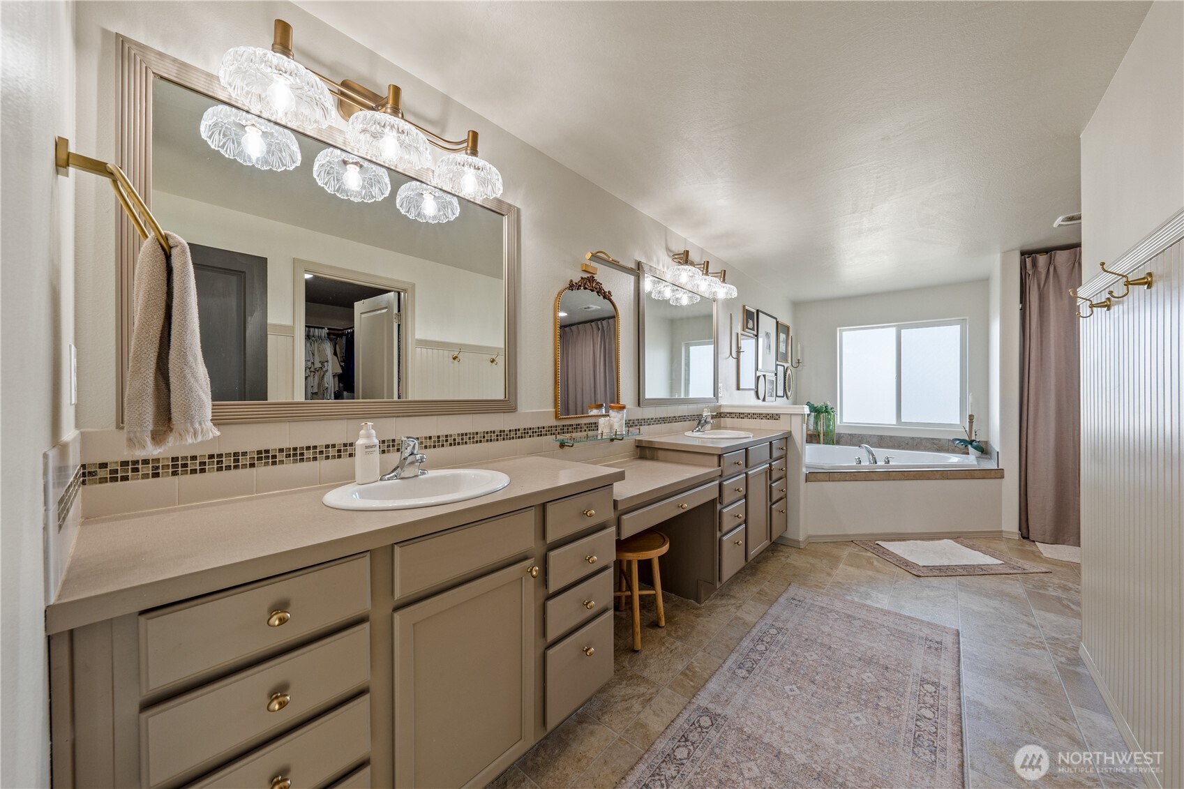 728 S Lakeland , Moses Lake, WA 98837