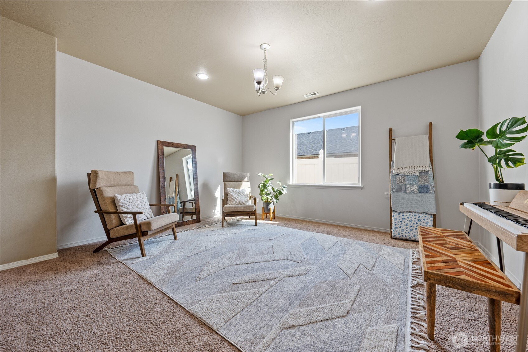 728 S Lakeland , Moses Lake, WA 98837