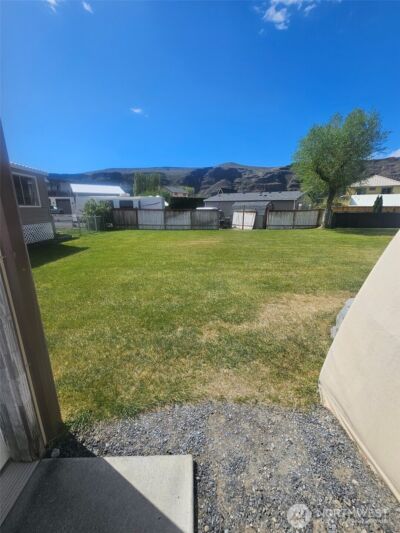 908 Hunter Avenue SW, Quincy, WA 98848 - Photo 5