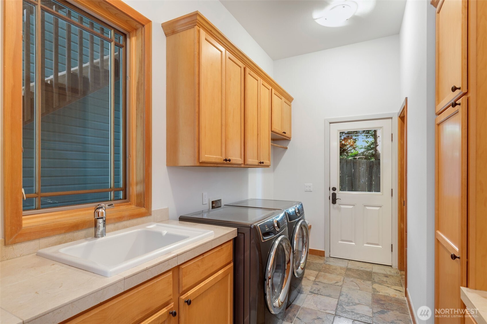 8551 NE Juanita Drive , Kirkland, WA 98034
