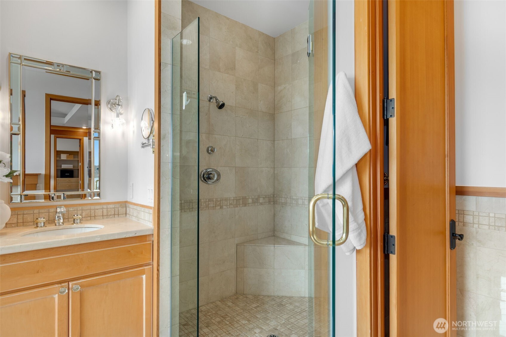 8551 NE Juanita Drive , Kirkland, WA 98034
