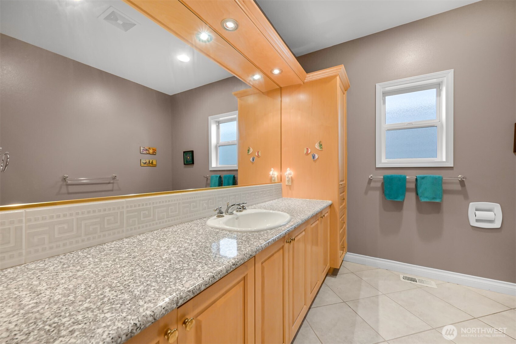 3145 Sunset Way , Bellingham, WA 98226-8644