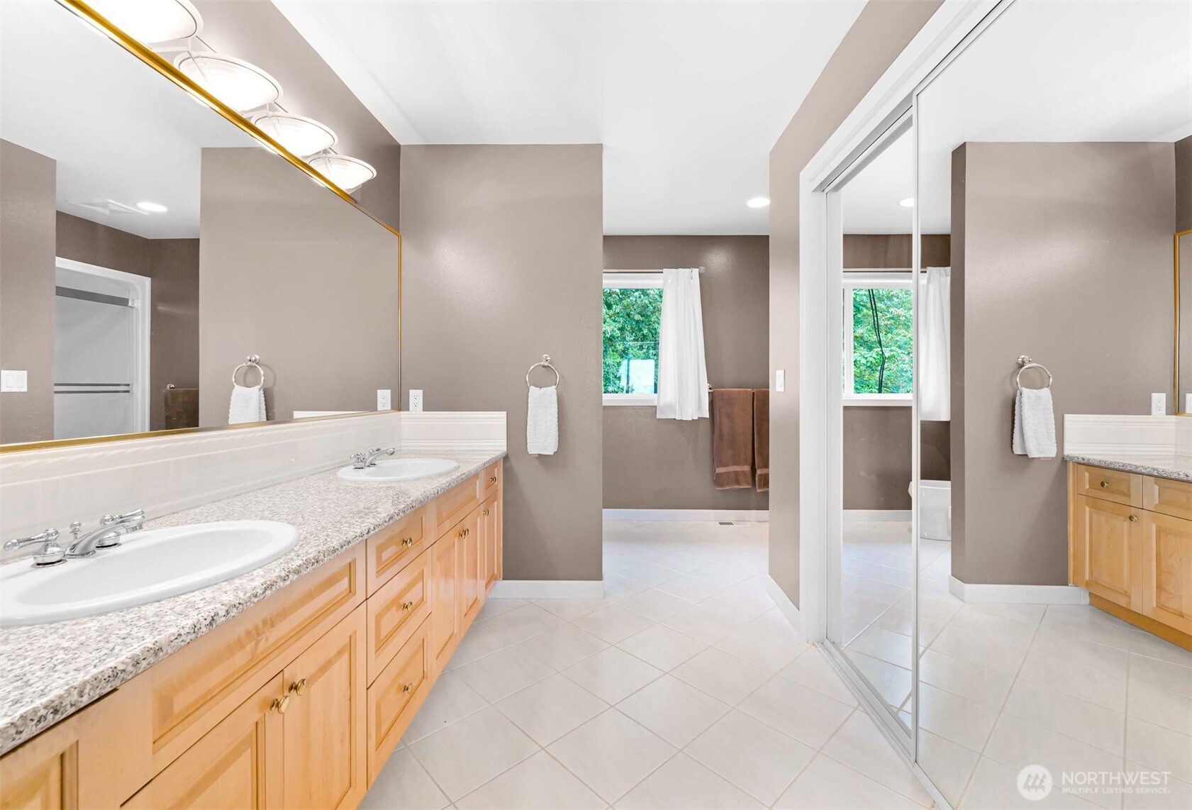 3145 Sunset Way , Bellingham, WA 98226-8644