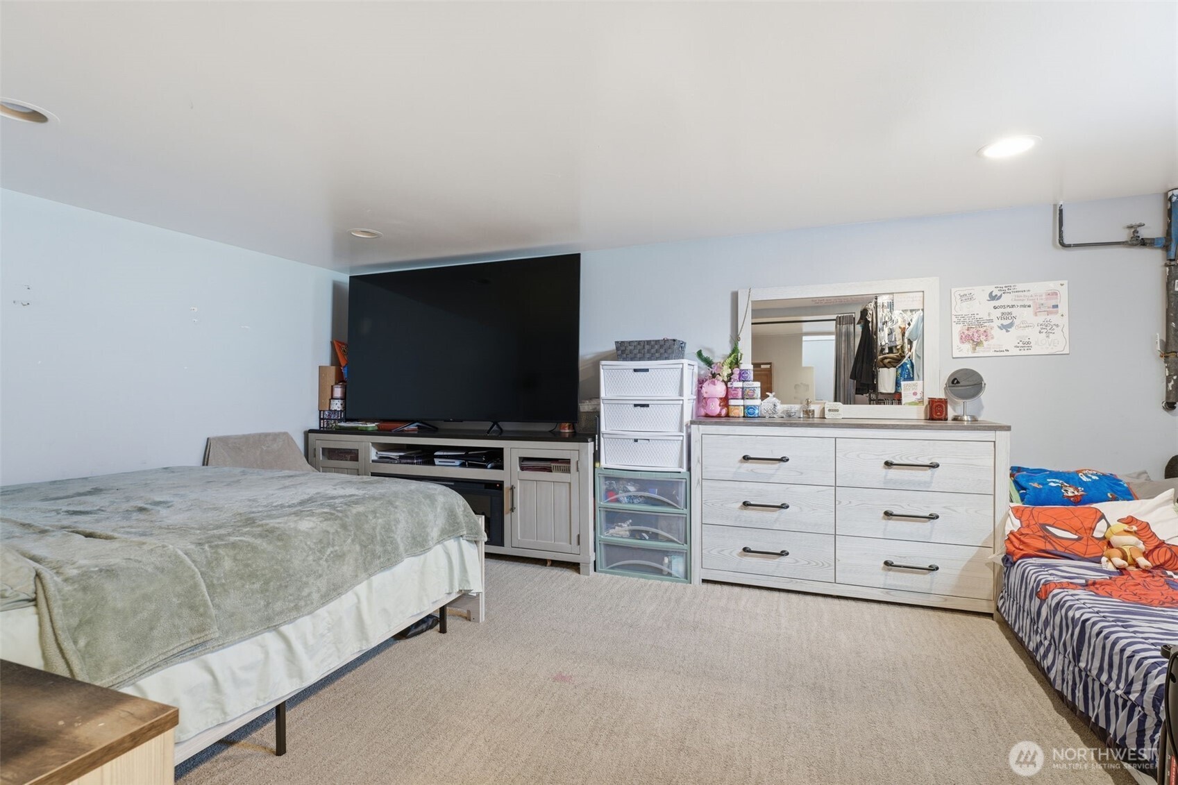 128 N Wehe Avenue , Pasco, WA 99301