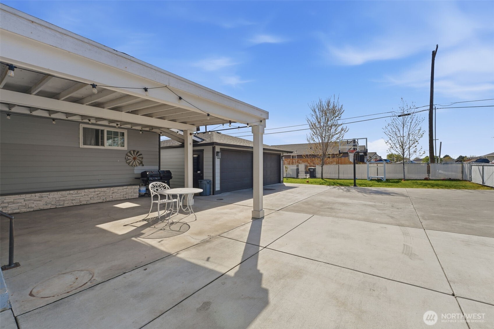 128 N Wehe Avenue , Pasco, WA 99301