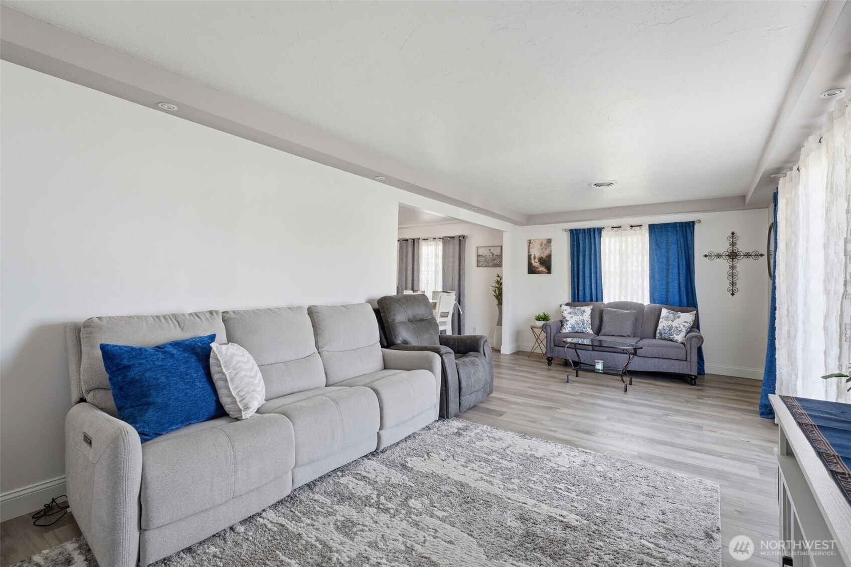 128 N Wehe Avenue , Pasco, WA 99301
