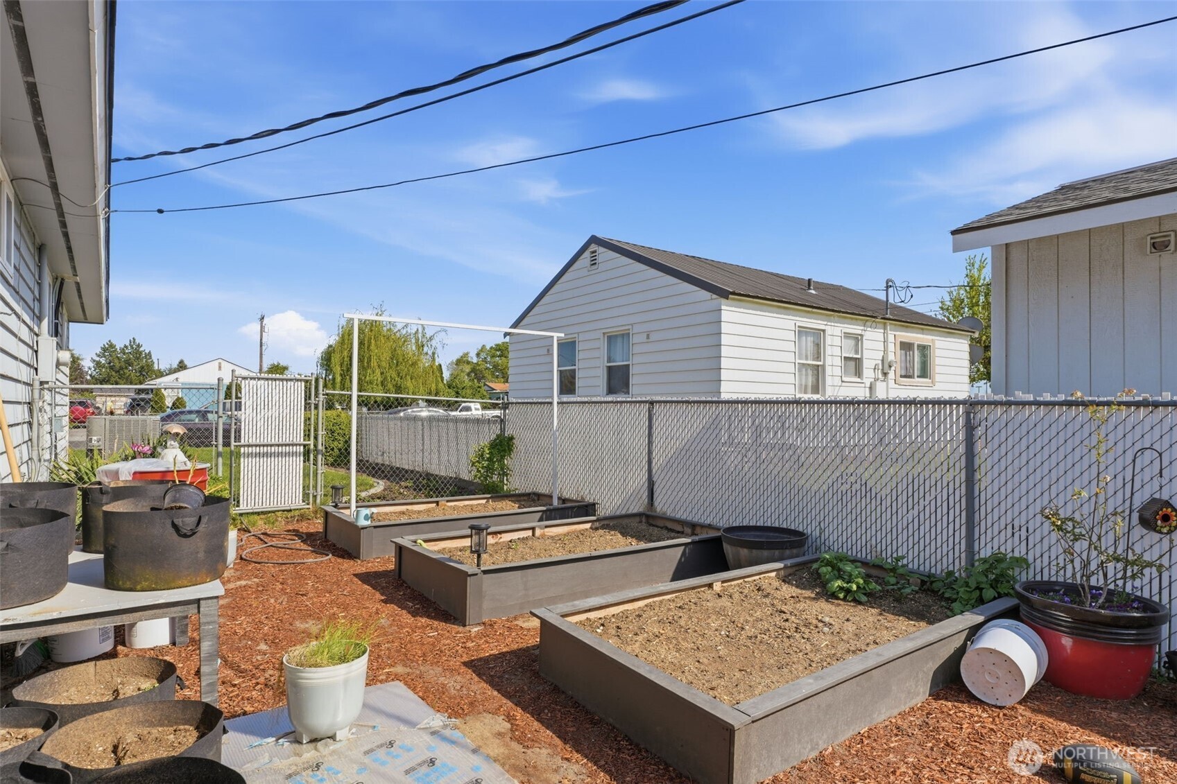 128 N Wehe Avenue , Pasco, WA 99301