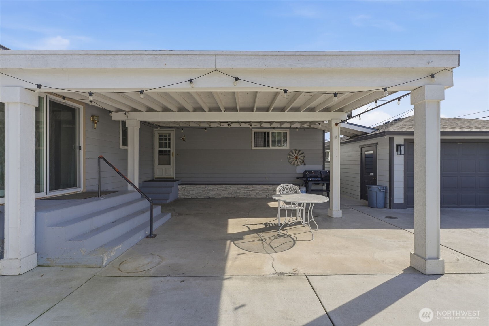 128 N Wehe Avenue , Pasco, WA 99301
