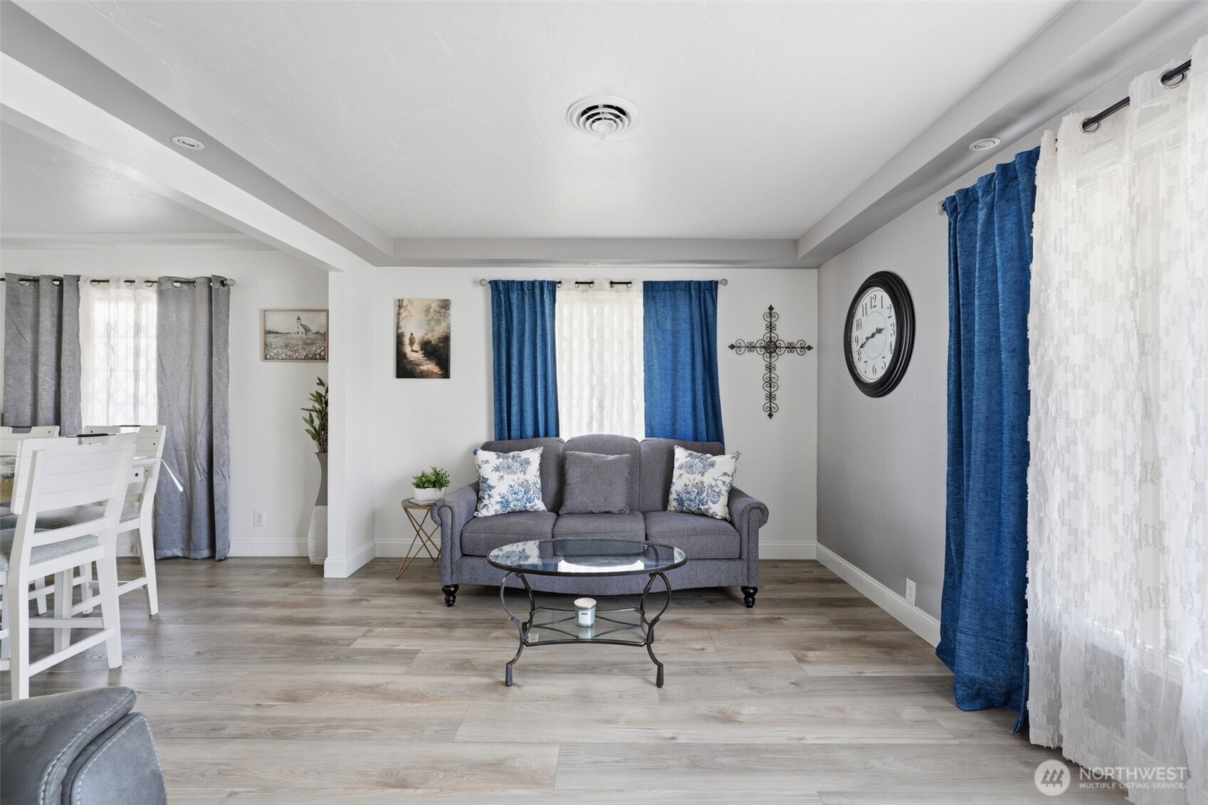 128 N Wehe Avenue , Pasco, WA 99301