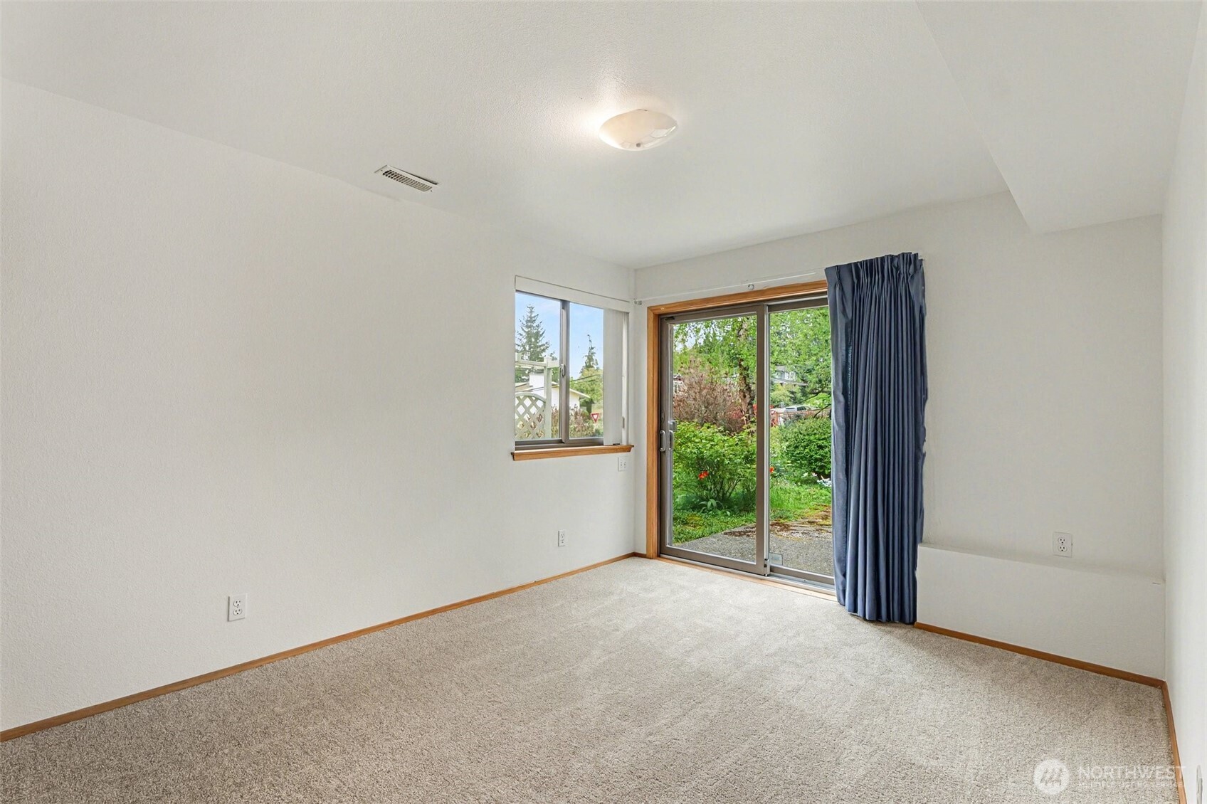 6186 NE 195th Court , Kenmore, WA 98028