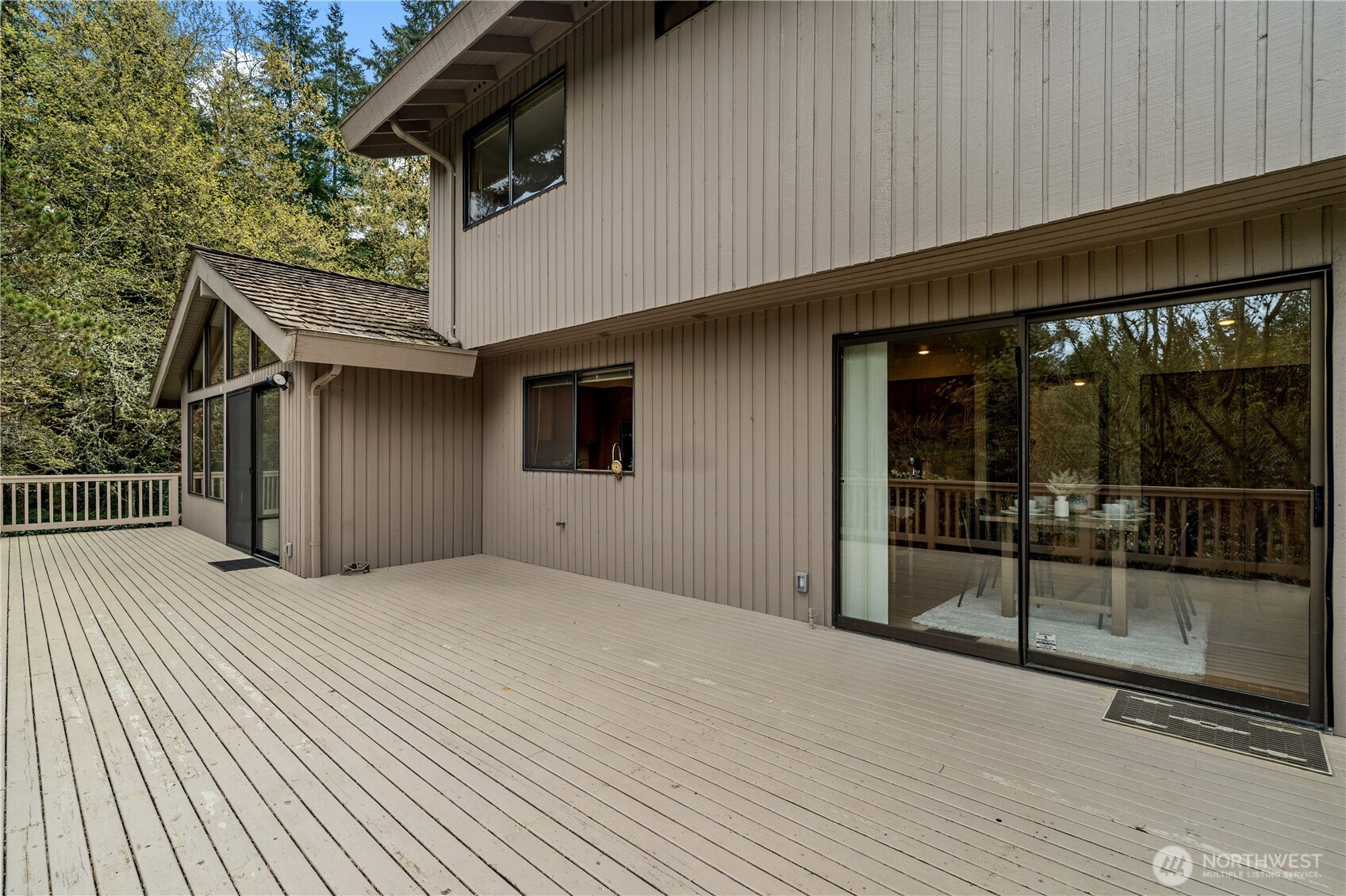 14316 NE 12th Place , Bellevue, WA 98007