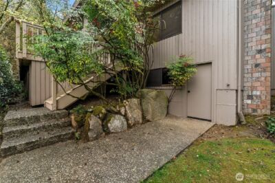 14316 NE 12th Place , Bellevue, WA 98007 - Photo 35