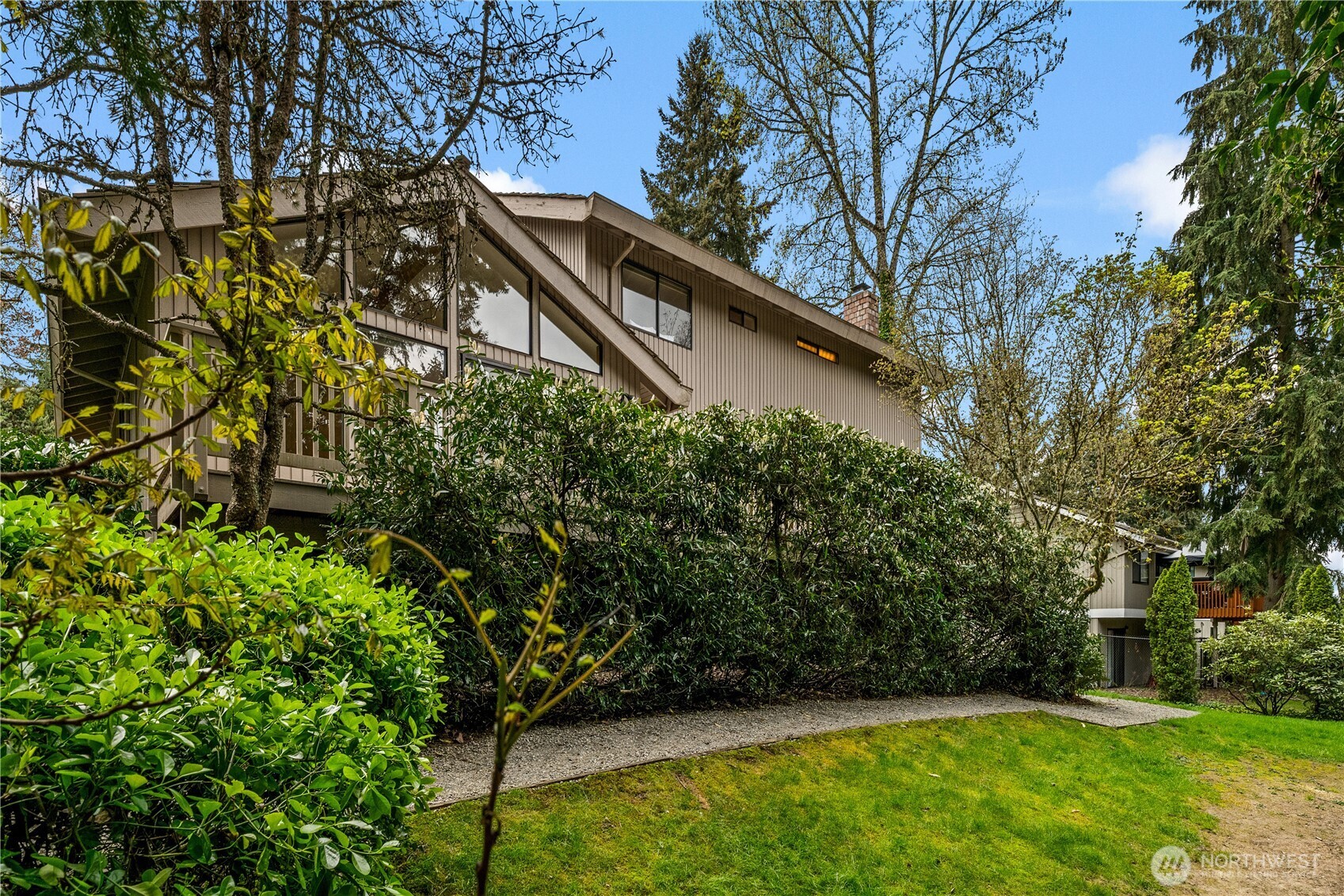 14316 NE 12th Place , Bellevue, WA 98007