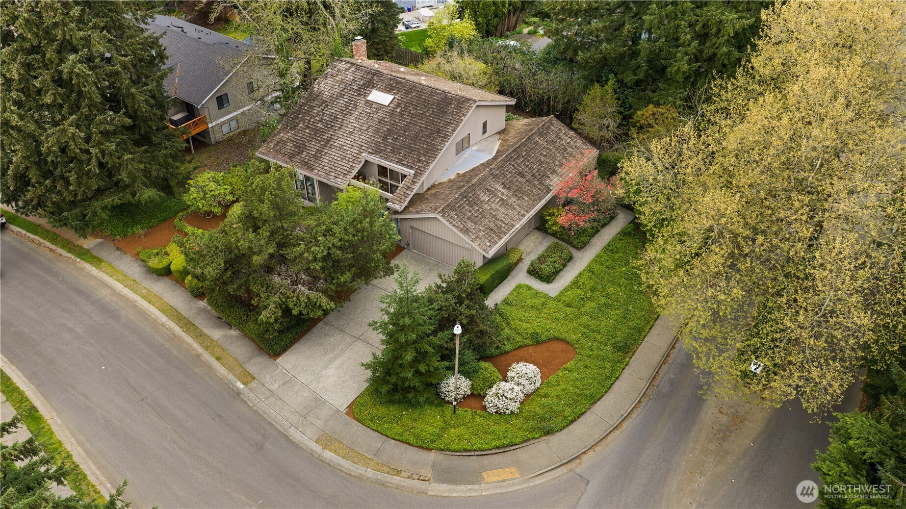 14316 NE 12th Place , Bellevue, WA 98007