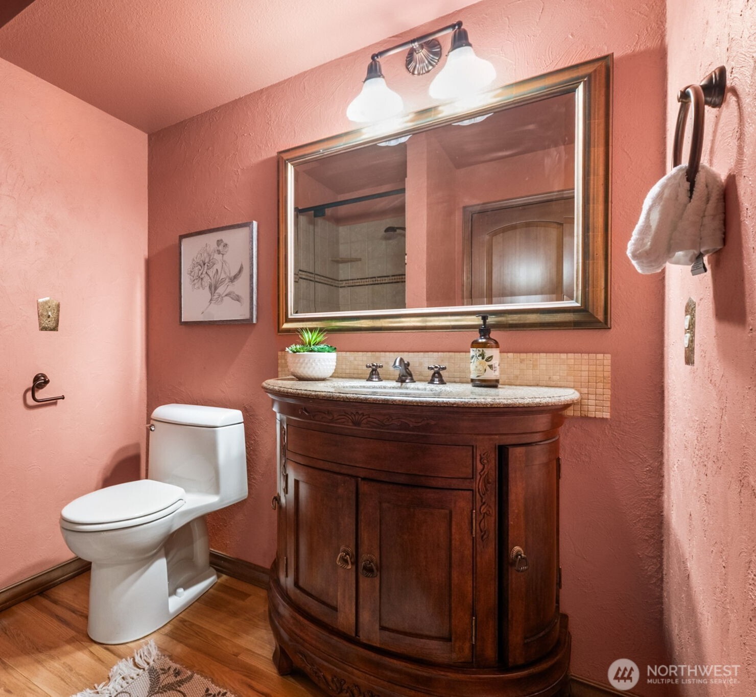 25300 SE Mirrormont Way , Issaquah, WA 98027-8334